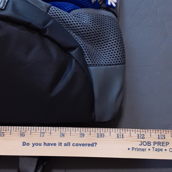 CLASSIC Fashion Collection Drawstring & Zipper Backpack - Picture 8 of 11